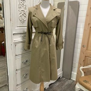 Vintage raincoat tan size size 6